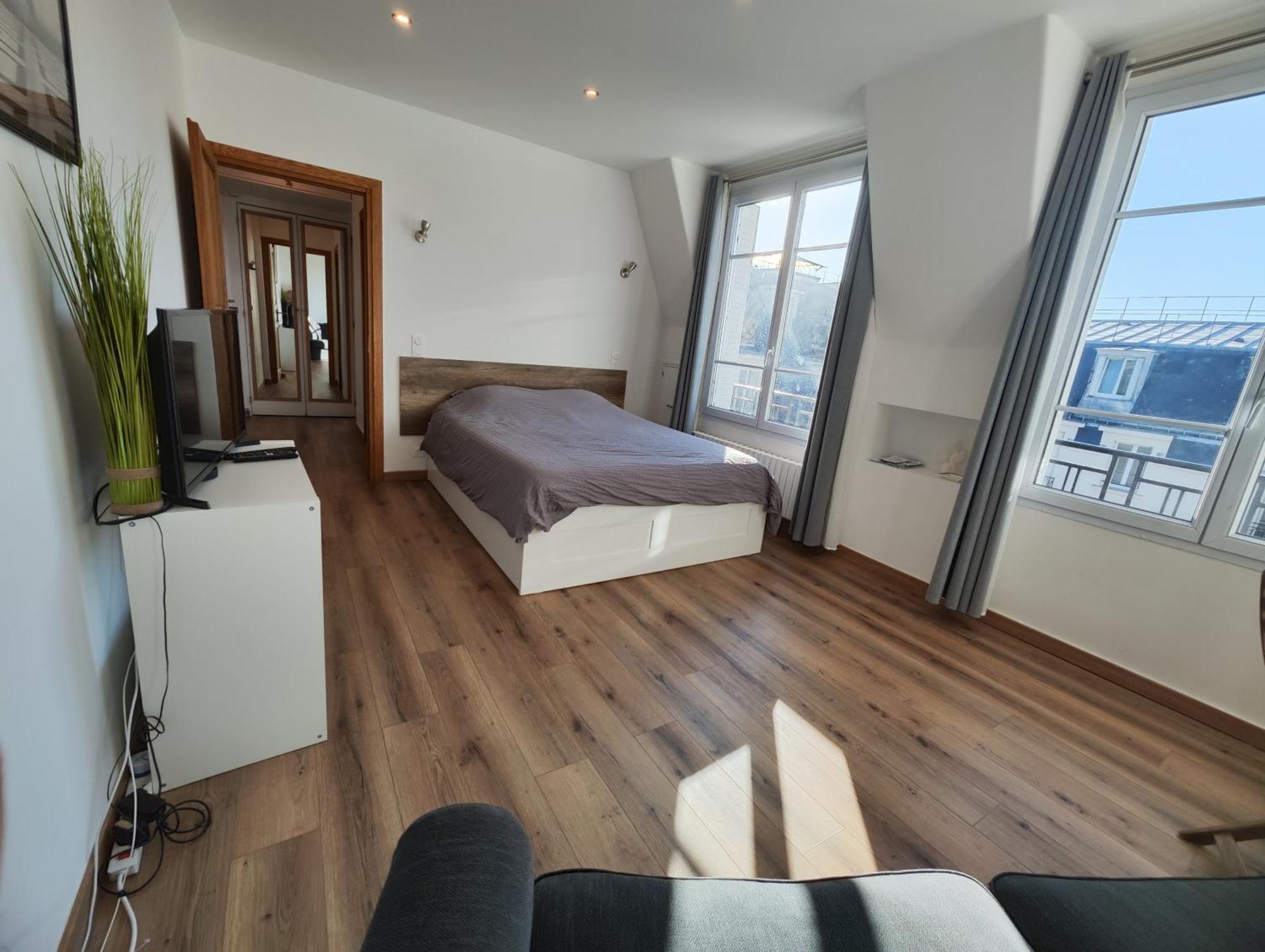 De Charme Toits Parisiens