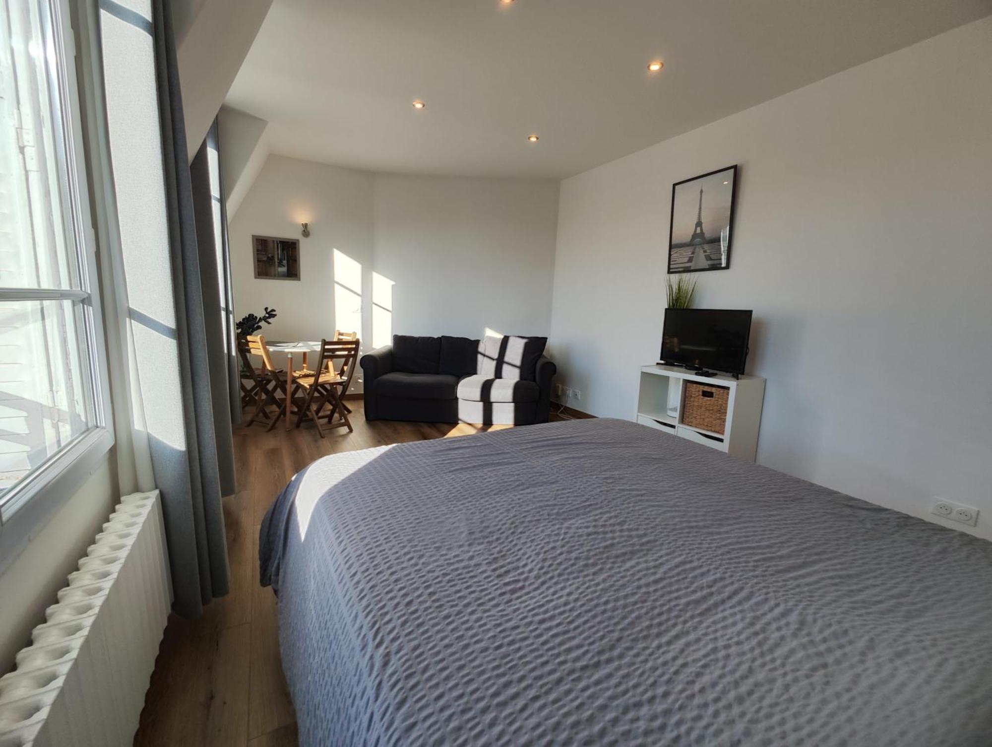 De Charme Toits Parisiens *